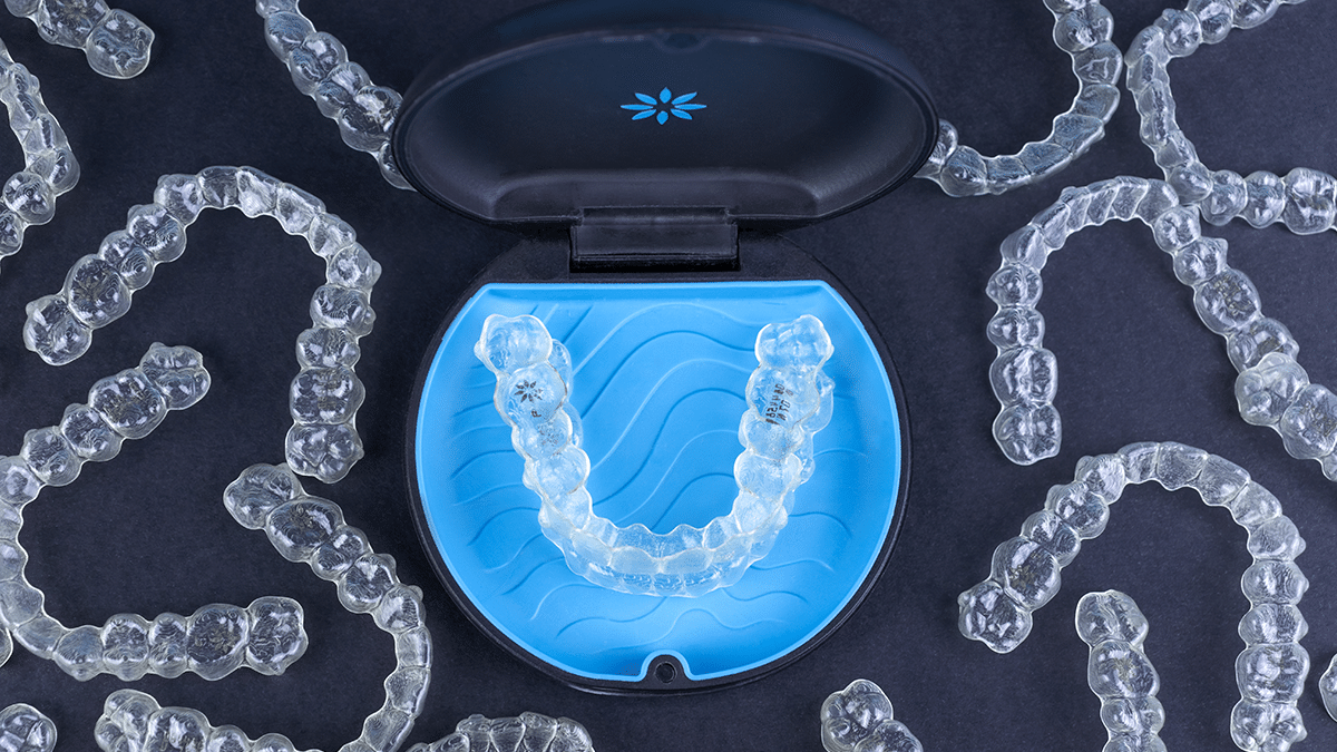How to Clean Invisalign Clear Aligners